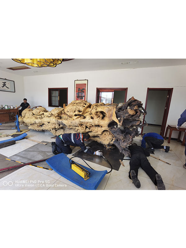 工藝大茶海搬運就位